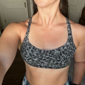 Lulu lemon sports bra
